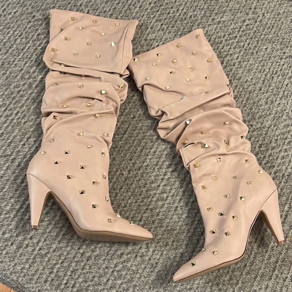 Fashion Nova Shoes - NWOT Blush studded boots size 10